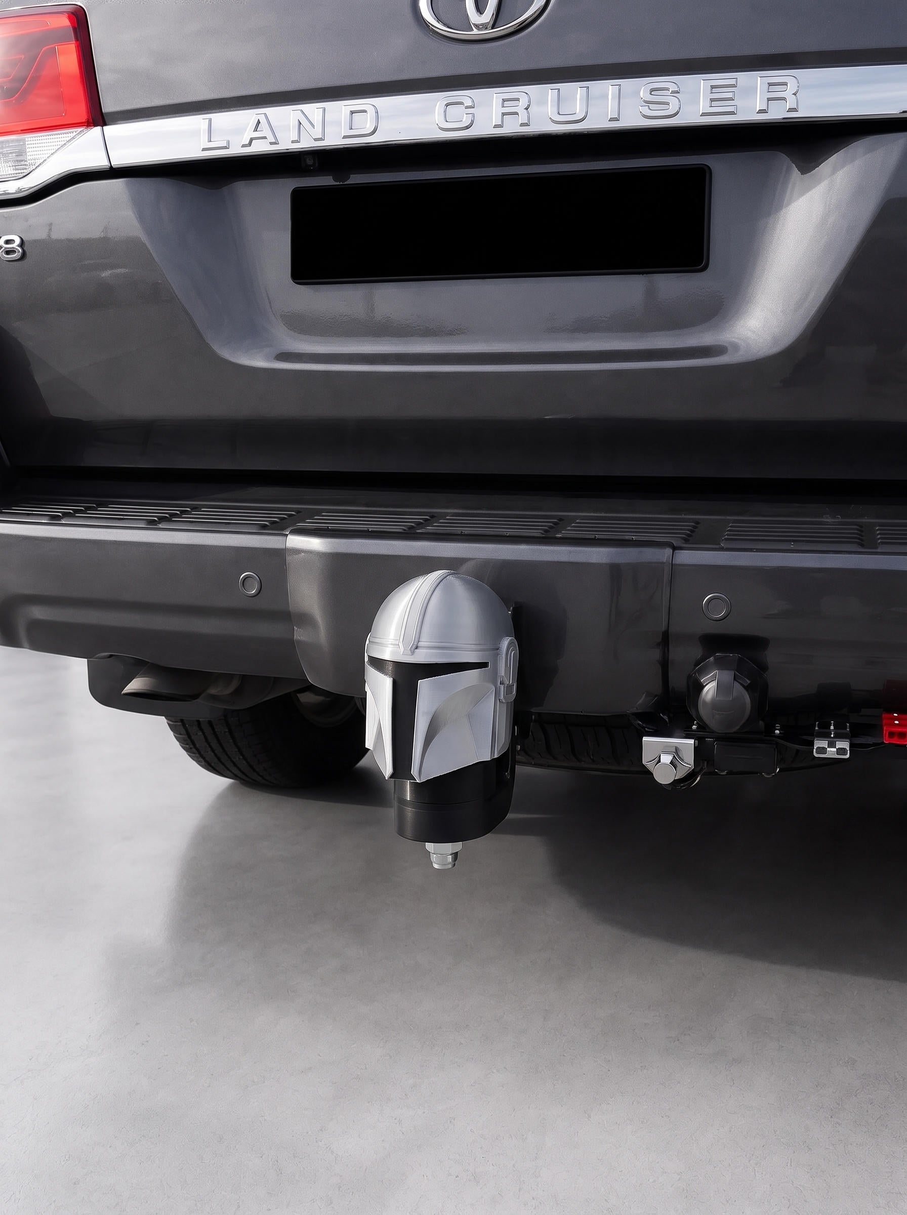 Mandalorian Helmet DO35 Pin Hitch Cover