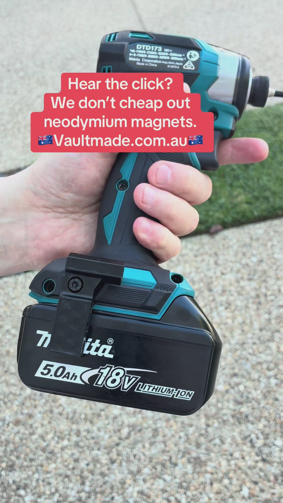 Load video: Makita DTD173 Bit Holder